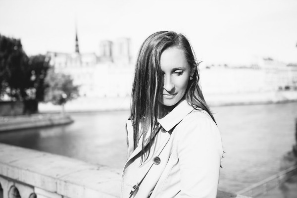 Liz_in_Paris_131